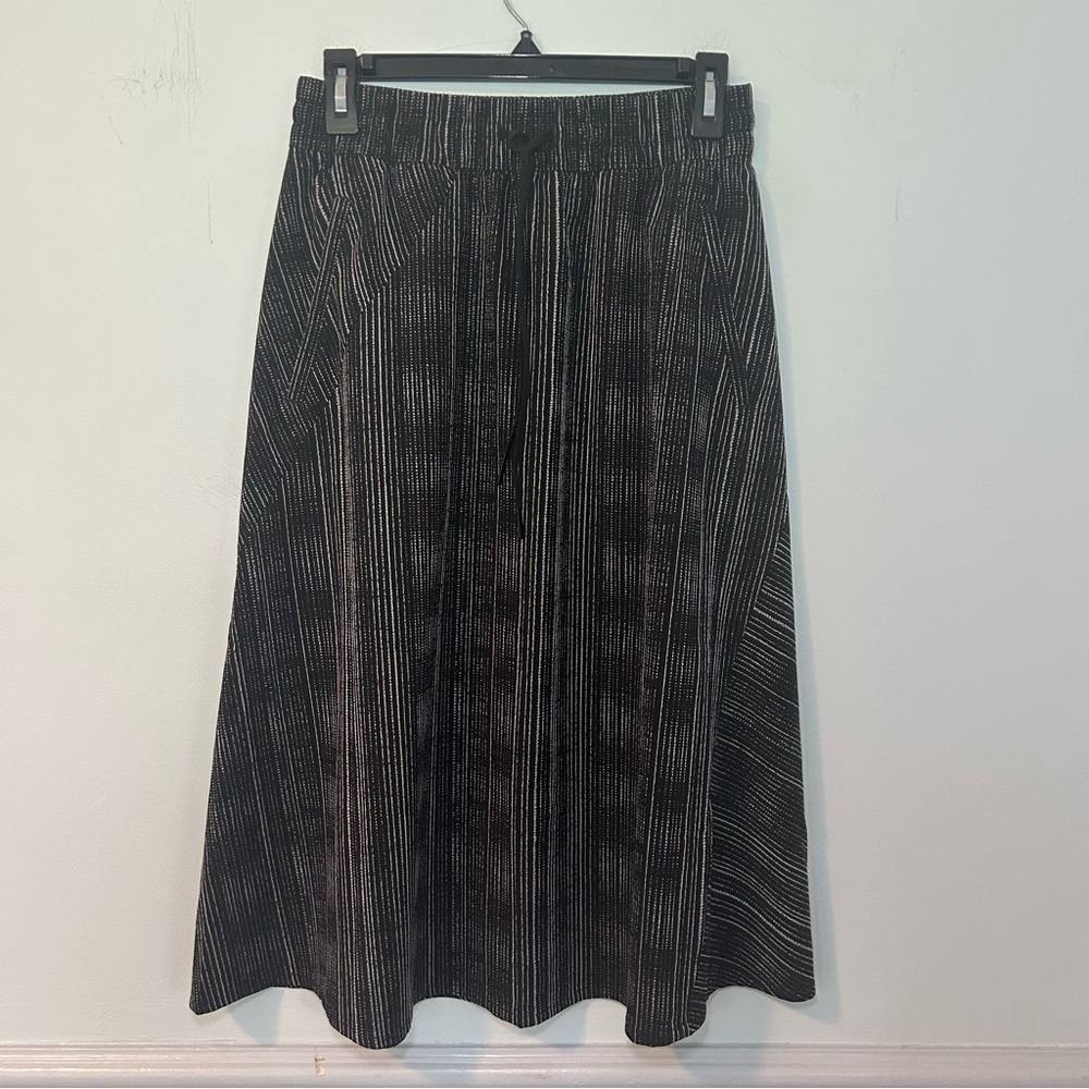 Athleta Amara Black A-Line Arrival Pull-On MIDI Skirt Size 4